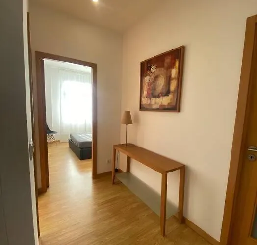 Em 아파트 브라가